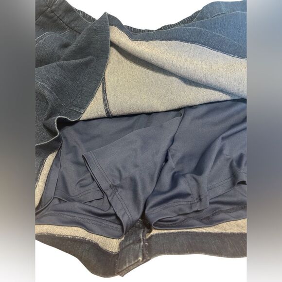 Isaac Mizrahi Live Denim Skort - Picture 8 of 16